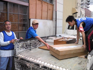 石巻市・２日目-引っ越し