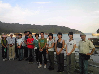 石巻震災ボランティア第８陣−鹿児島、東京から11人が 参加