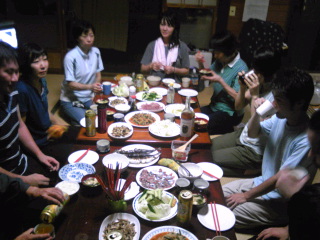 震災ボランティア第8陣無事終了−「現地は衝撃的」「 人が目の前で亡くなった」「10月また来ます」、それぞれが 思いを持って次回に！