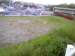 久末の県警警察官舎計画が中断−ここに特別養護老人ホームを