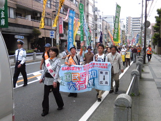 平和行進−日本の核兵器廃絶運動が３度の核兵器使用を止めた