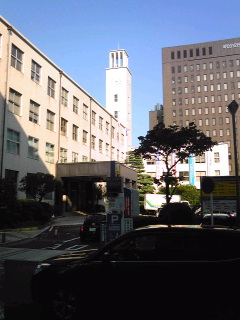 川崎市議会傍聴−新市長「中学校給食」は2016年 度導入、他の公約は大幅後退